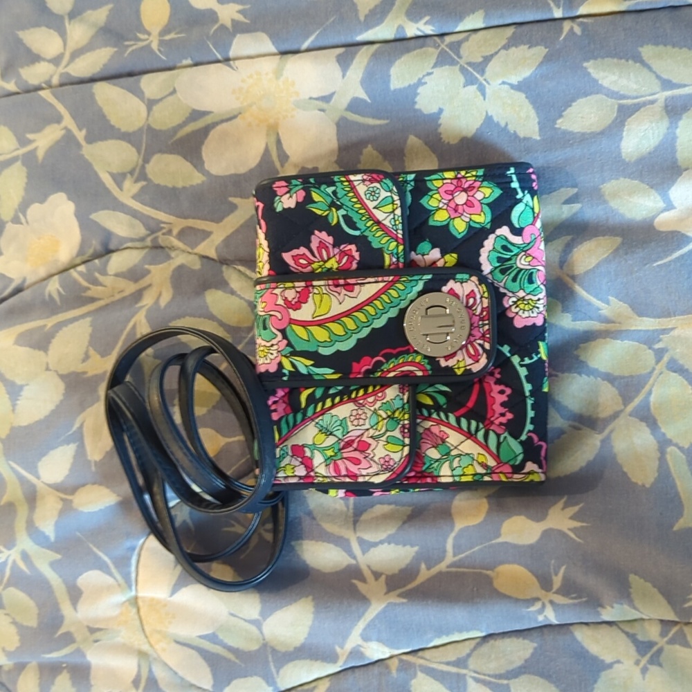 Vera Bradley crossbody purse